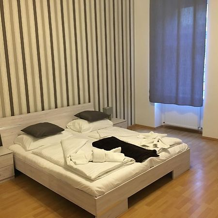 Holiday Vienna Apartments エクステリア 写真